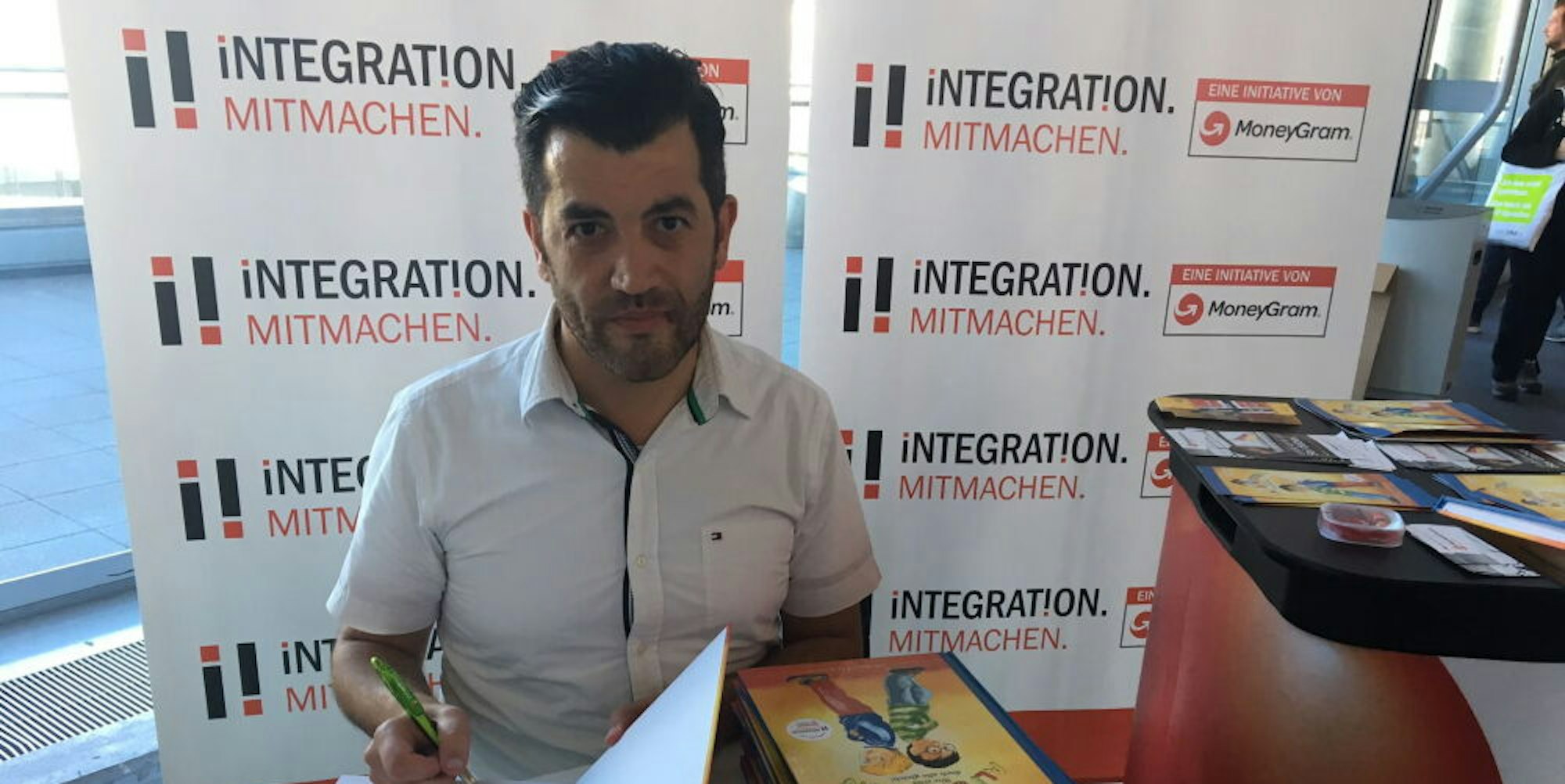 2019 war Autor Ahmet Özdemir auf der Frankfurter Buchmesse dabei.