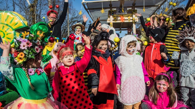 Mehr als 800 Teilnehmer machten den Kinderzug 2020 zum farbenfrohen Spektakel. 