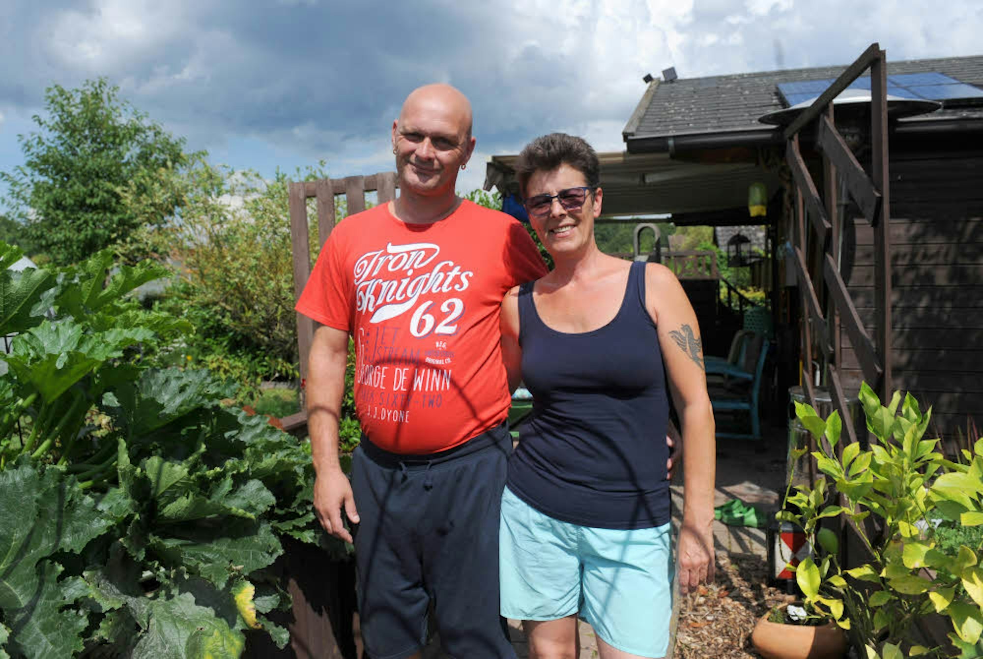 Markus Börnicke und Petra Klubertz lieben die Ruhe in ihrem Garten.