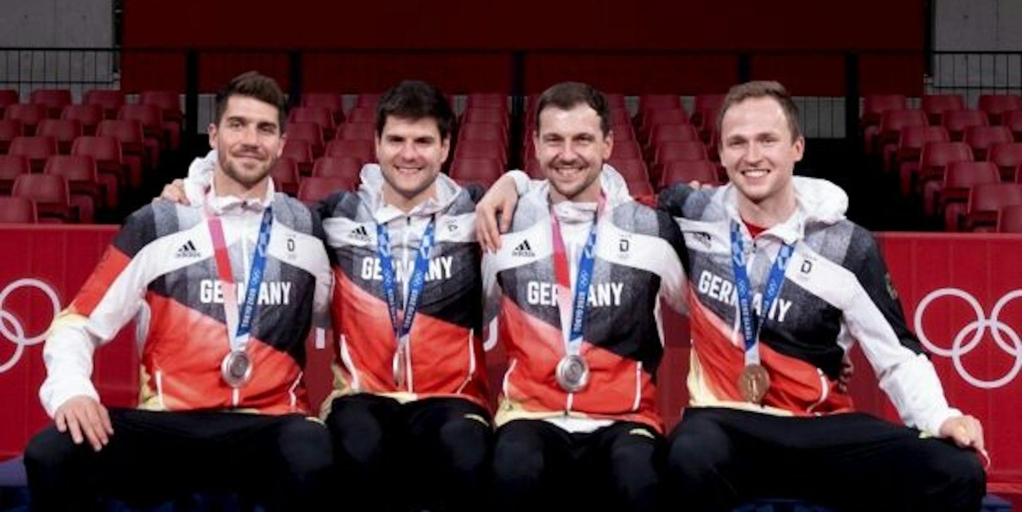 Das Silber-Team von Tokio: (v.l.) Patrick Franziska, Dimitri Ovtacharov, Timo Boll und Benedikt Duda.