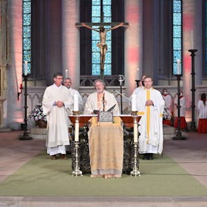 Weihbischof Rolf Steinhäuser bei der Eröffnungsmesse am letzten Sonntag.
