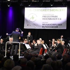 Mit Blasmusik auf höchstem Niveau begeisterte das Musikkorps auch in diesem Jahr das Gummersbacher Publikum.