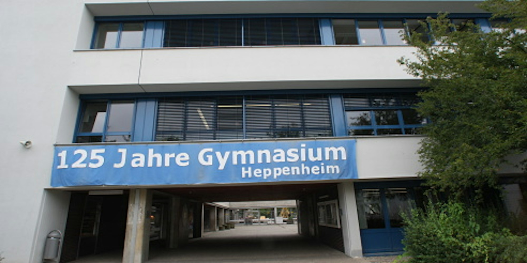 Vettels Schule, das Starkenburg-Gymnasium. Seit seinem ersten Formel-1-Sieg nennt es sich auf der Internetseite "Sebastian-Vettel-Gymnasium".