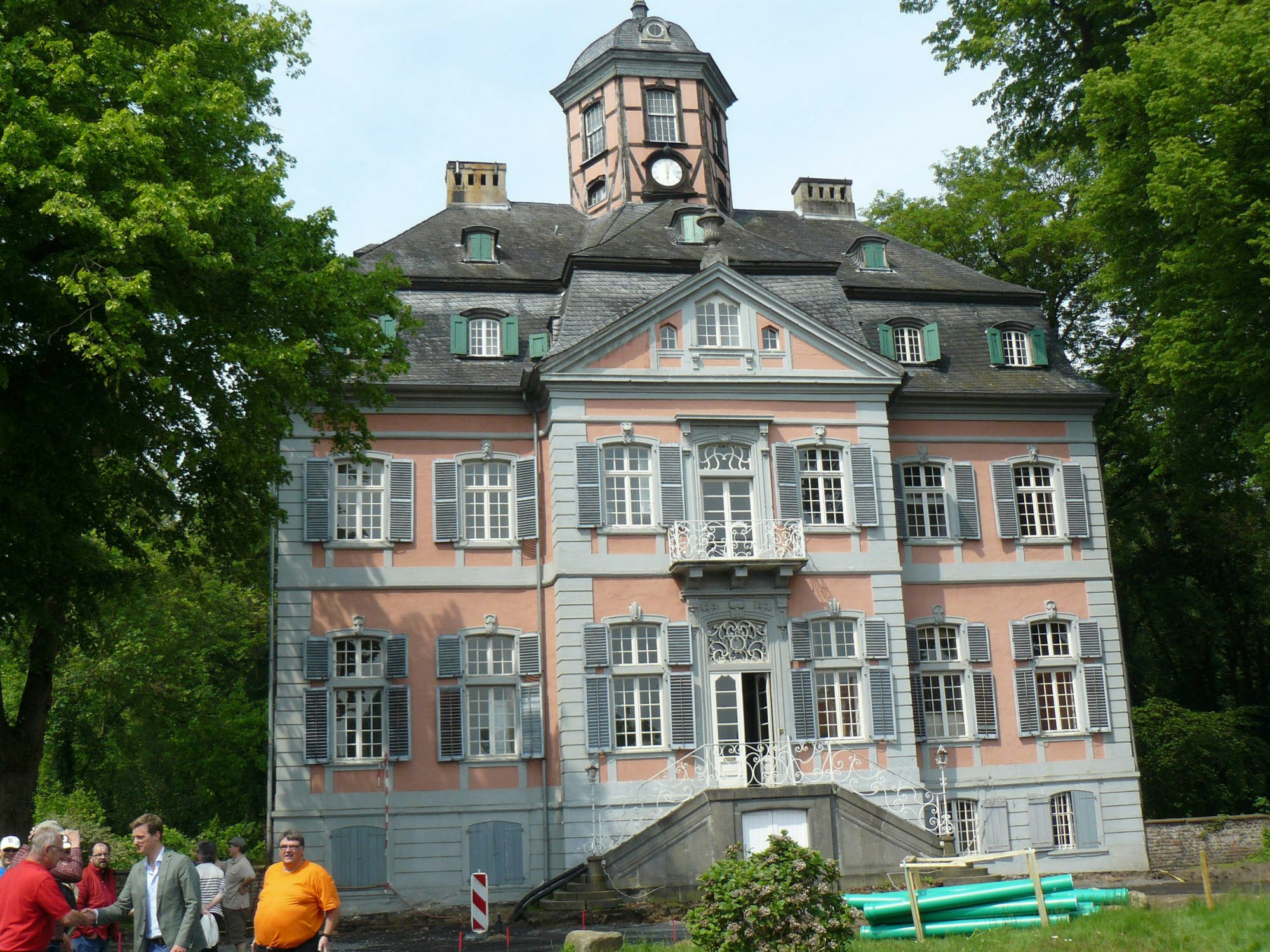 Das Barockschloss Arff ist eins der Schmuckstückchen im Bezirk Chorweiler. 