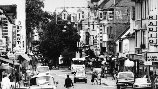 Mit der Umgestaltung der belebten Kölner Straße zur Fußgängerzone wurde Opladens Zentrum neu strukturiert.