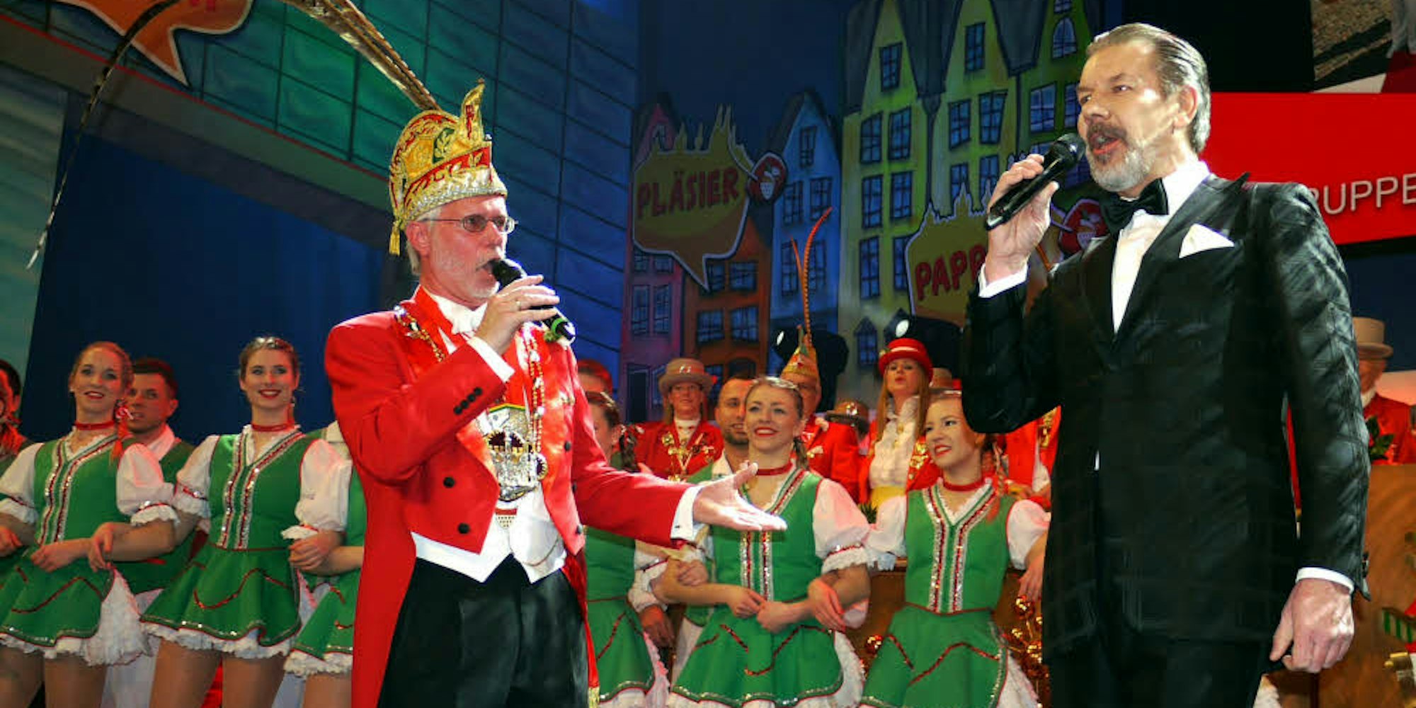 Joachim Wüst (l.) singt mit Tenor Norbert Conrads