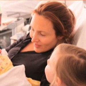 Überglücklich: Die RTL-Mitarbeiter Roberta Bieling und ihr Mann Martin Gradl haben jetzt ihre zweite Tochter bekommen: „Nun ist die Familie komplett.“