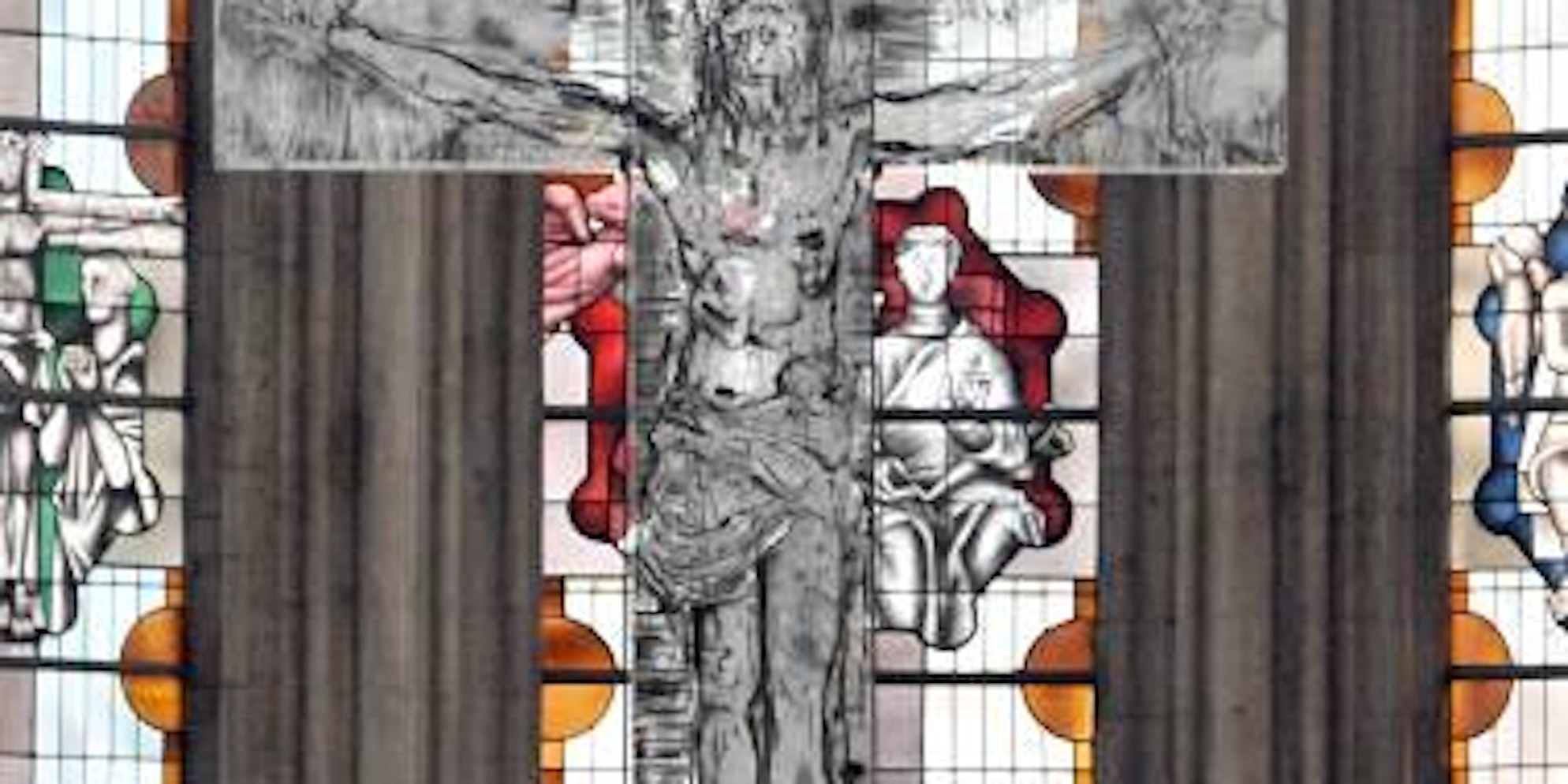 Der Düsseldofer Künstler Thomas Kesseler schuf das neue Glaskreuz. (Bild: Meisenberg)