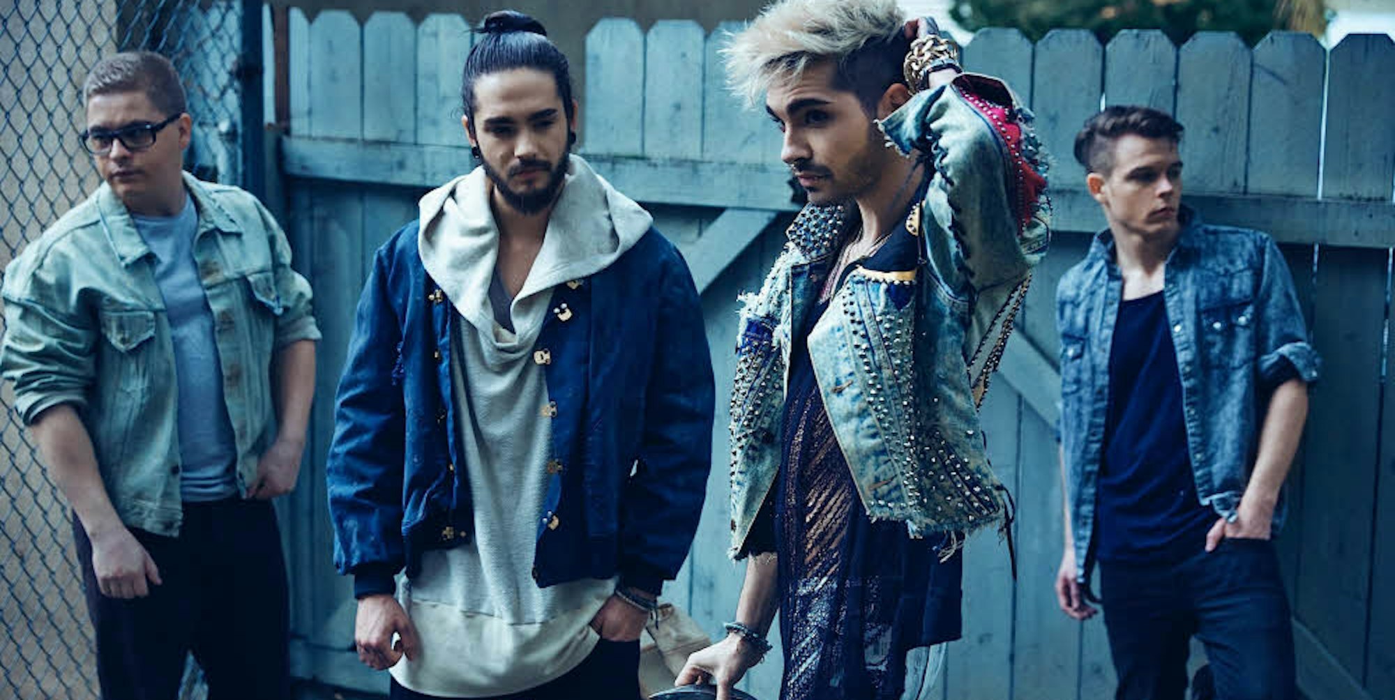 Tokio Hotel: Sänger Bill Kaulitz (2.v.r.) und sein Zwillingsbruder Tom (2.v.l.) mit ihren Bandkollegen Gustav (l.) und Georg.