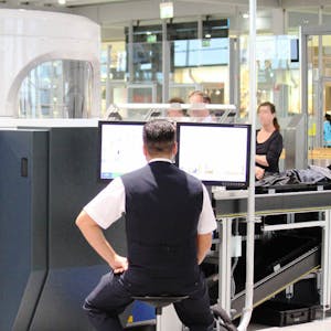 Sicherheits-Check-In am Flughafen Köln/Bonn (Symbolbild)