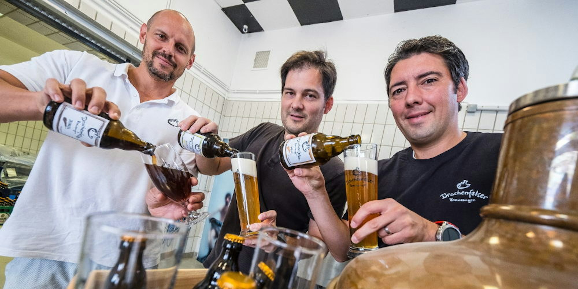 Drei Männer, eine Passion: Daglef Seeck, Antonio Sanfeliu und Daniel Aslam (v.l.) setzen auf regional gebrautes Bier.
