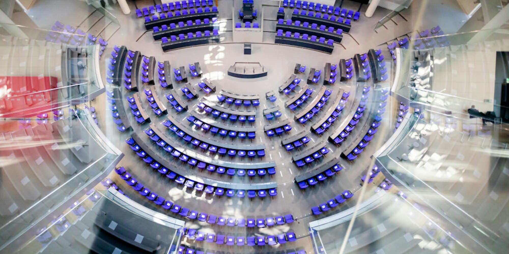 Der Bundestag könnte nach der Wahl auf bis zu 1000 Abgeordnete anwachsen.